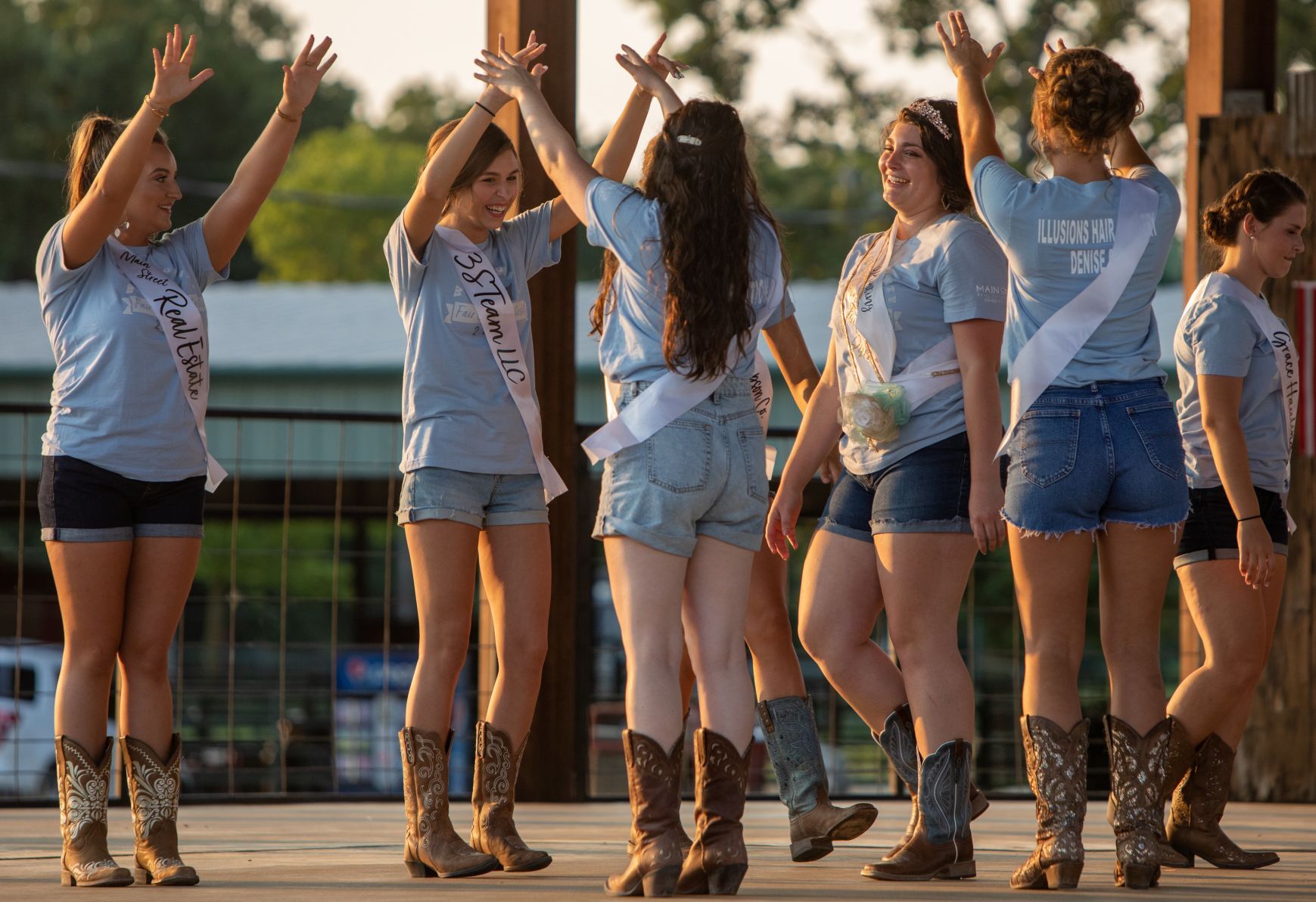 Warren County Fair queen contest